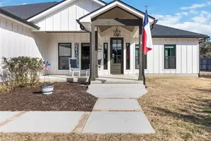 310 Lets Roll Dr, Fischer, TX 78623 - Photo 3