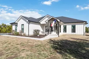 310 Lets Roll Dr, Fischer, TX 78623 - Photo 5