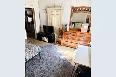 907 N Central Avenue, Cameron, TX 76520 - Photo 11