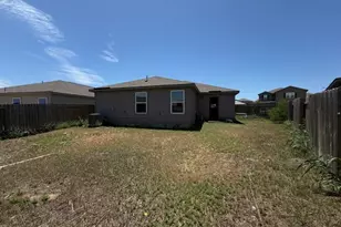 124 Niven Path, Jarrell, TX 76537 - Photo 15