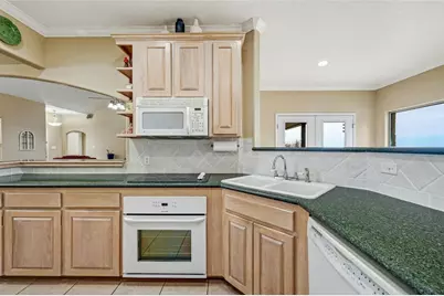 1370 Sunset View, Fischer, TX 78623 - Photo 11