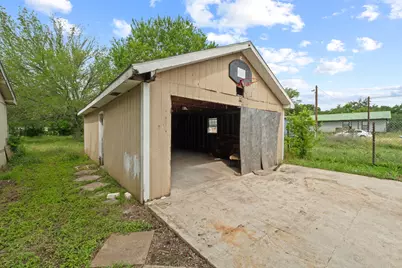 205 Skycrest Drive, Martindale, TX 78655 - Photo 5