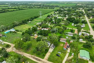 205 Skycrest Dr, Martindale, TX 78655 - Photo 9