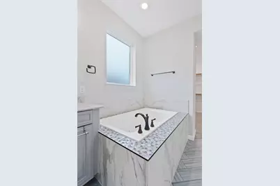 8316 Looksee Lane, Austin, TX 78744 - Photo 23
