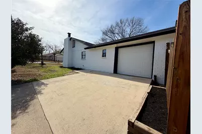 1504 Parkview Lane, San Marcos, TX 78666 - Photo 3