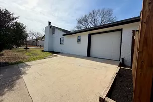 1504 Parkview Ln, San Marcos, TX 78666 - Photo 3