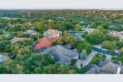 6 Stillmeadow Court, The Hills, TX 78738 - Photo 29