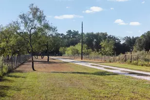 5238 Co Rd 353, Gause, TX 77857 - Photo 27