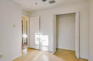 305 Regatta Ct, Lakeway, TX 78734 - Photo 5