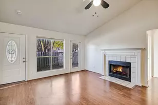305 Regatta Ct, Lakeway, TX 78734 - Photo 3