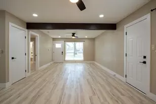 8314 Bowling Green Dr, Austin, TX 78757 - Photo 15