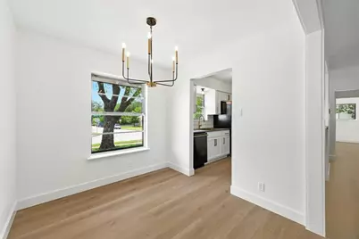 8520 Bradford Drive, Austin, TX 78758 - Photo 11