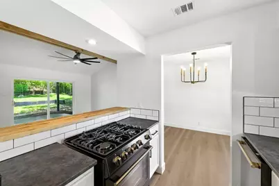 8520 Bradford Drive, Austin, TX 78758 - Photo 15
