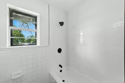 8520 Bradford Drive, Austin, TX 78758 - Photo 25