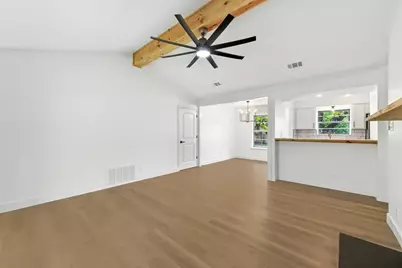 8520 Bradford Drive, Austin, TX 78758 - Photo 9