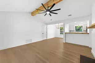 8520 Bradford Dr, Austin, TX 78758 - Photo 9