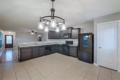 112 Millers Loop, Jarrell, TX 76537 - Photo 9