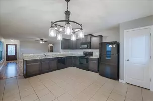 112 Millers Loop, Jarrell, TX 76537 - Photo 9