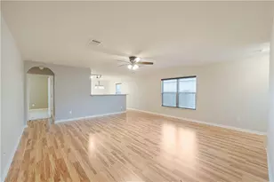 112 Millers Loop, Jarrell, TX 76537 - Photo 5