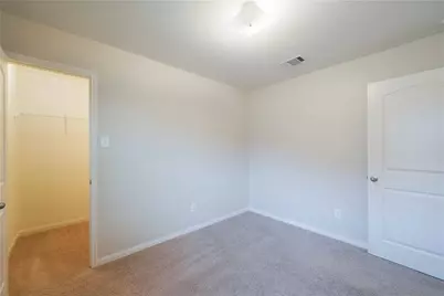 112 Millers Loop, Jarrell, TX 76537 - Photo 19