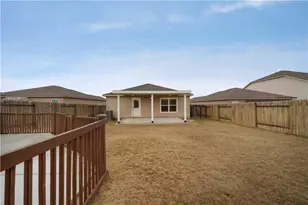 112 Millers Loop, Jarrell, TX 76537 - Photo 25