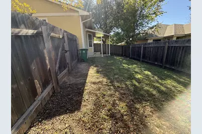 1215 Gingerlily Cove #B, Austin, TX 78745 - Photo 9