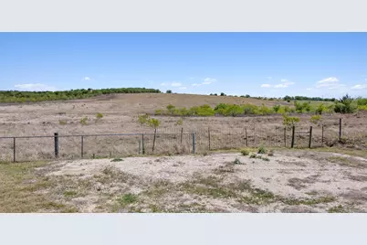 1167 County Road 427, Thrall, TX 76578 - Photo 5