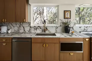 5306 Marsh Creek Dr, Austin, TX 78759 - Photo 11