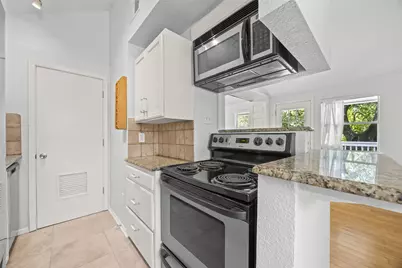 1110 W 22nd Street #12, Austin, TX 78705 - Photo 7