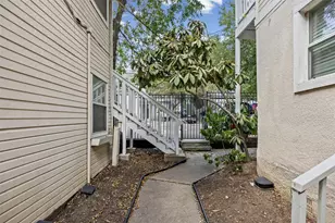 1110 W 22nd St, Austin, TX 78705 - Photo 3