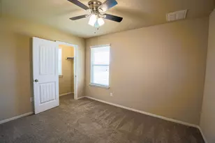 12117 Greywacke Dr, Manor, TX 78653 - Photo 17