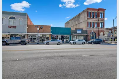 202 N Main Street N, Taylor, TX 76574 - Photo 1