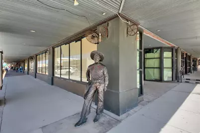 202 N Main Street N, Taylor, TX 76574 - Photo 29