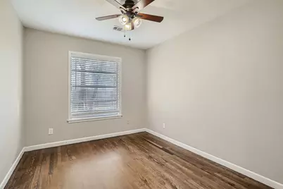 210 College Street, Round Rock, TX 78664 - Photo 17