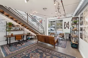 1601 E Cesar Chavez St, Austin, TX 78702 - Photo 1