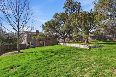 3500 Peregrine Falcon Drive, Austin, TX 78746 - Photo 23