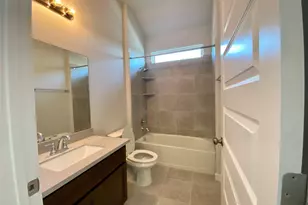 110 Joseph Hawkins Ln, Bastrop, TX 78602 - Photo 5