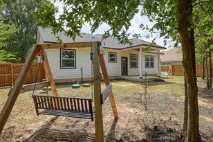 134 Pohakuloa Dr, Bastrop, TX 78602 - Photo 25