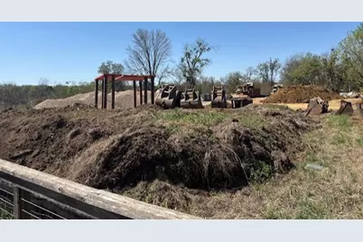 517 Giddings Street, Lexington, TX 78947 - Photo 9