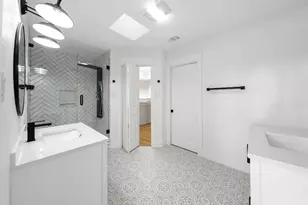 18300 W Rim Dr, Jonestown, TX 78645 - Photo 17