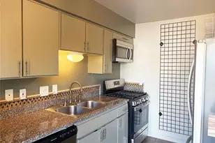 620 S 1st St, Austin, TX 78704 - Photo 3