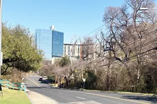 620 S 1st St, Austin, TX 78704 - Photo 27