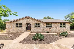 30 Pecan 2, Florence, TX 76527 - Photo 5