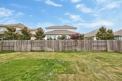 913 Centerra Hills Circle, Round Rock, TX 78665 - Photo 25