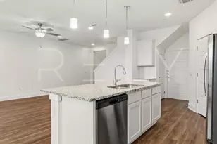 11202 Gadsen Ln, Austin, TX 78754 - Photo 13