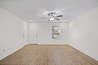 806 Calico Drive, Austin, TX 78748 - Photo 5