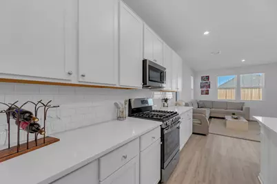 20704 John Gill Drive, Manor, TX 78653 - Photo 9