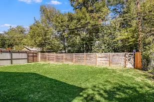 402 Zennia St, Austin, TX 78751 - Photo 23