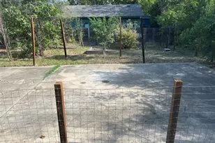 610 W Odell St, Austin, TX 78752 - Photo 17