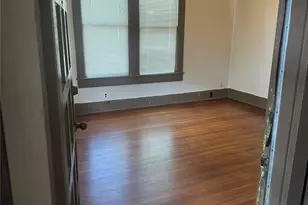 610 W Odell St, Austin, TX 78752 - Photo 3